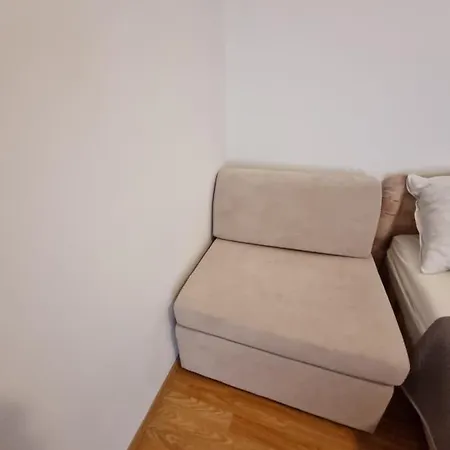 Appartamento Lili Biograd Na Moru