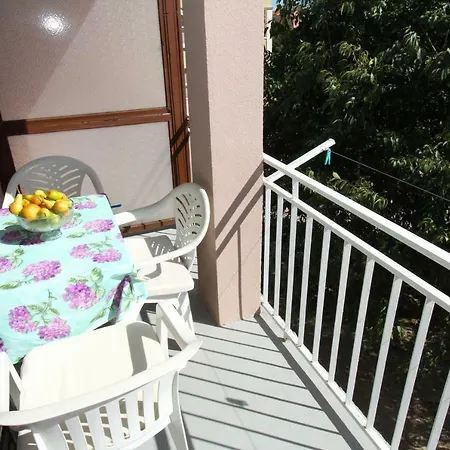 Appartamento Lili Biograd Na Moru